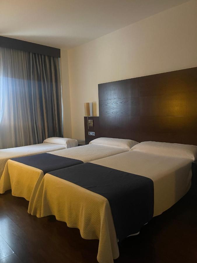 Hotel Complejo Leo 24H Monesterio Esterno foto